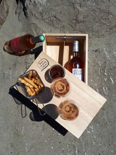 Product image Case Gaston wood cutting board 2 bouteilles - Place de l'apéro
