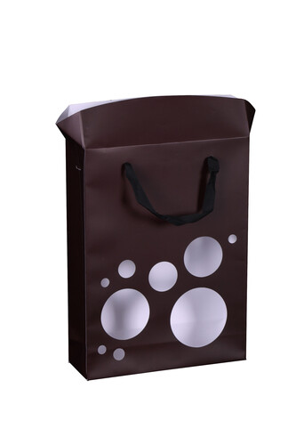 Product image Boxbag coated paper garnet 3 bottles window, 250gr, ribbon handles